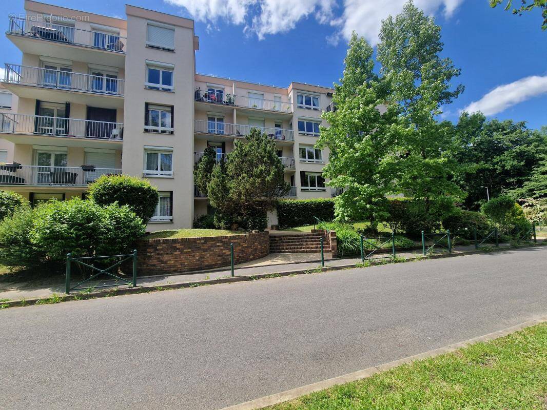 Appartement à VAIRES-SUR-MARNE