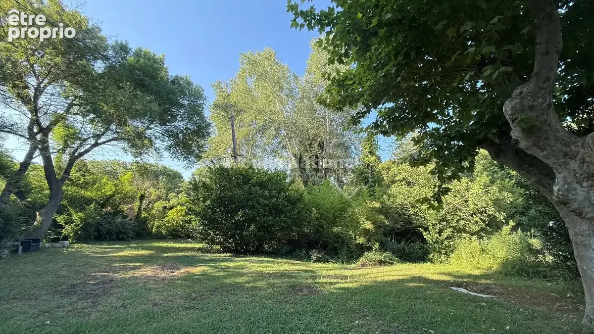 Grans: magnifique mas en pierre de 130 m2- 5 pièces - Terrain 2 600 m² - photo 18