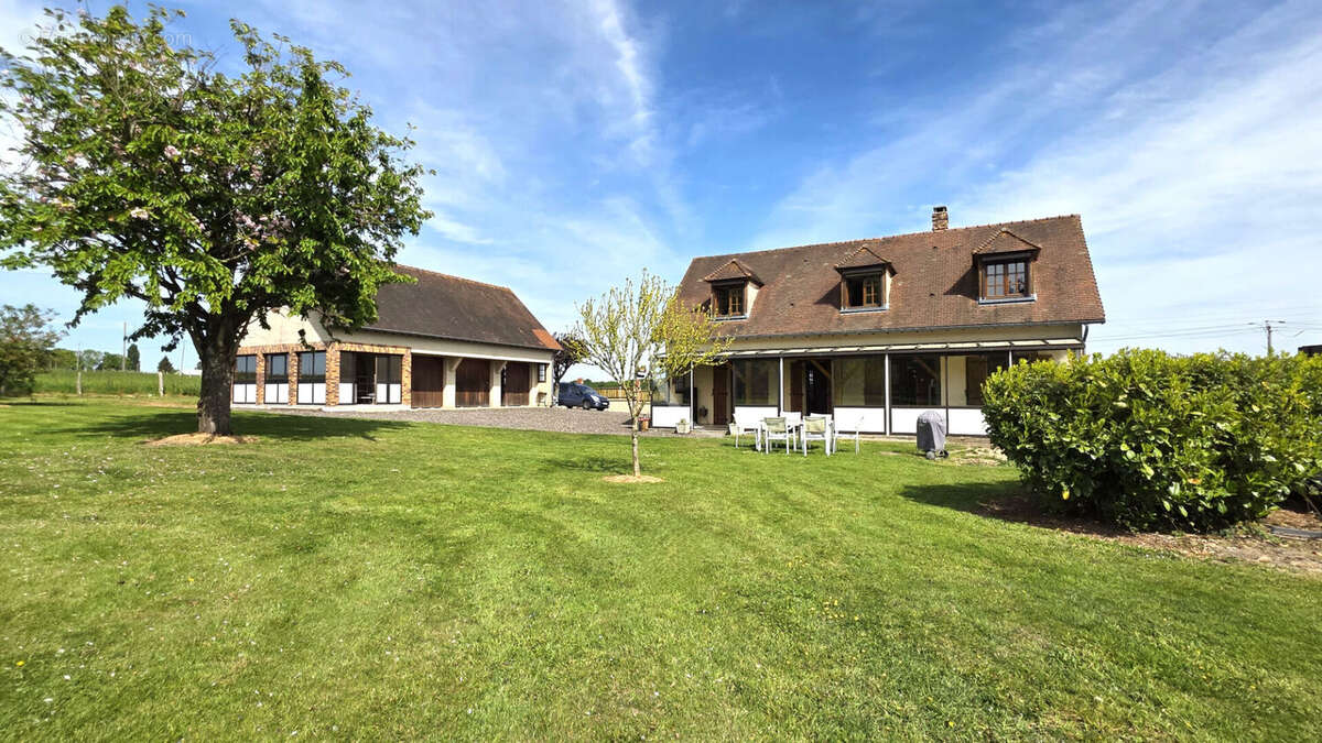 Maison à ETREPAGNY