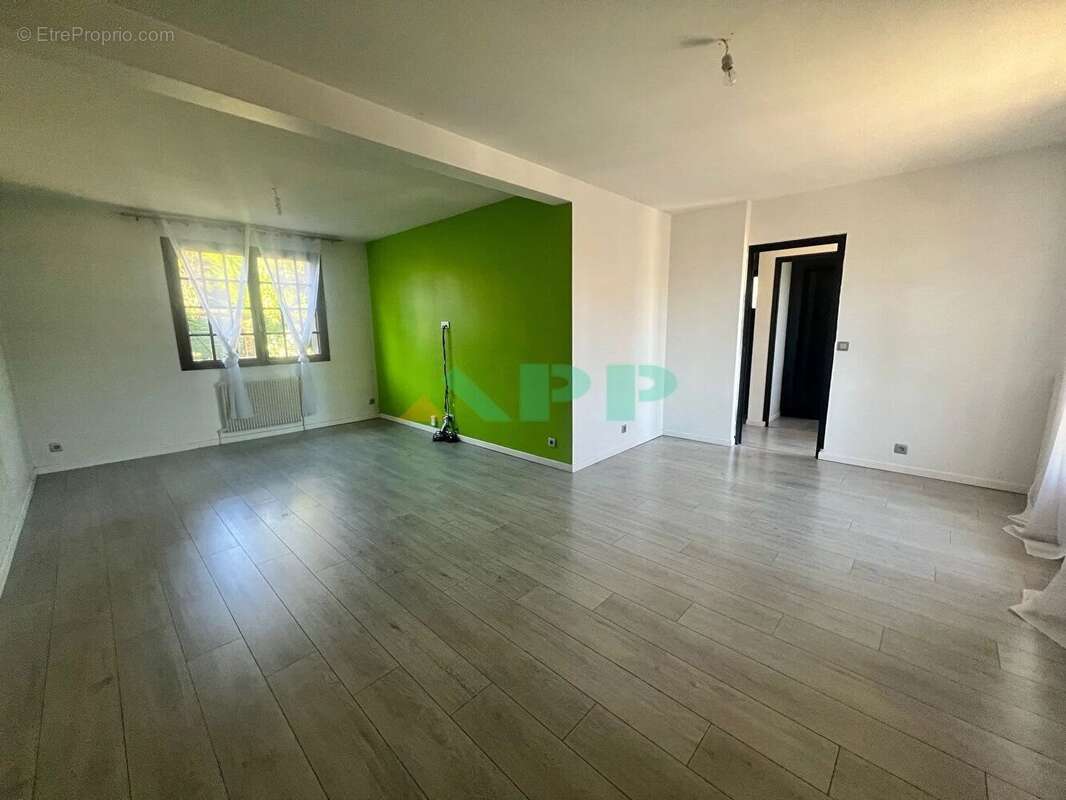 Maison à JUVISY-SUR-ORGE