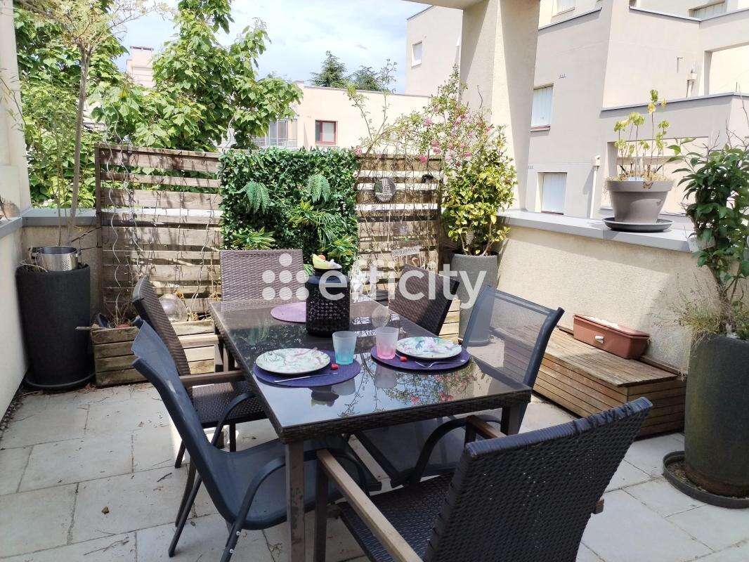 Appartement à MONTIGNY-LE-BRETONNEUX