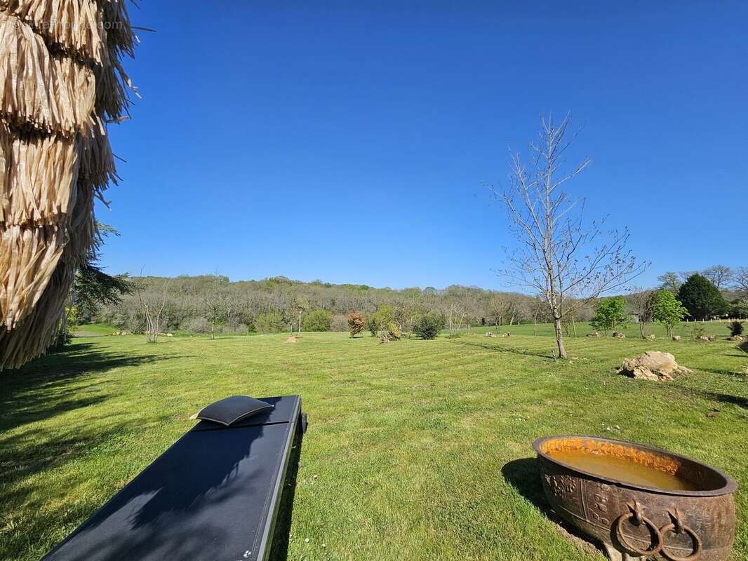 Maison à CAUSE-DE-CLERANS