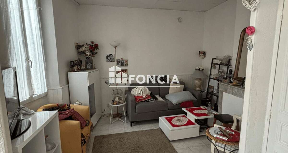 Appartement à SAINT-VICTORET