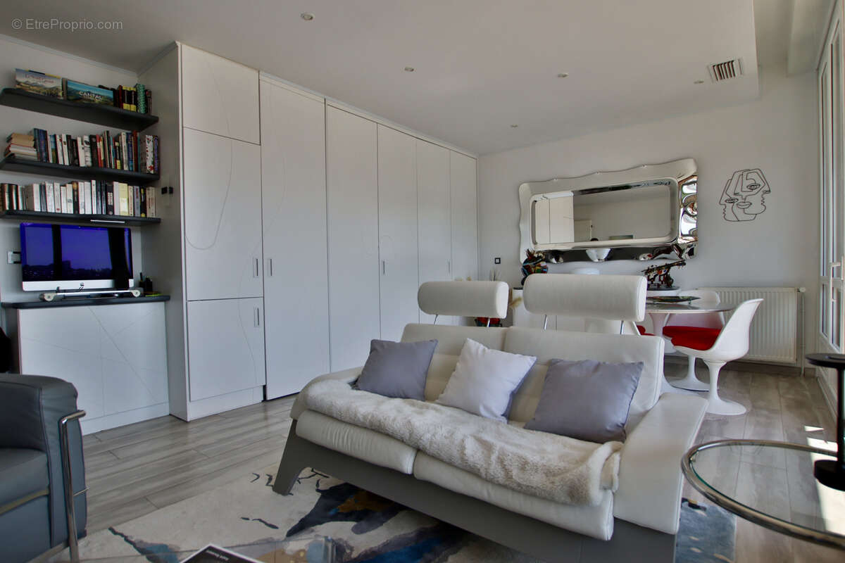Appartement à MARSEILLE-2E