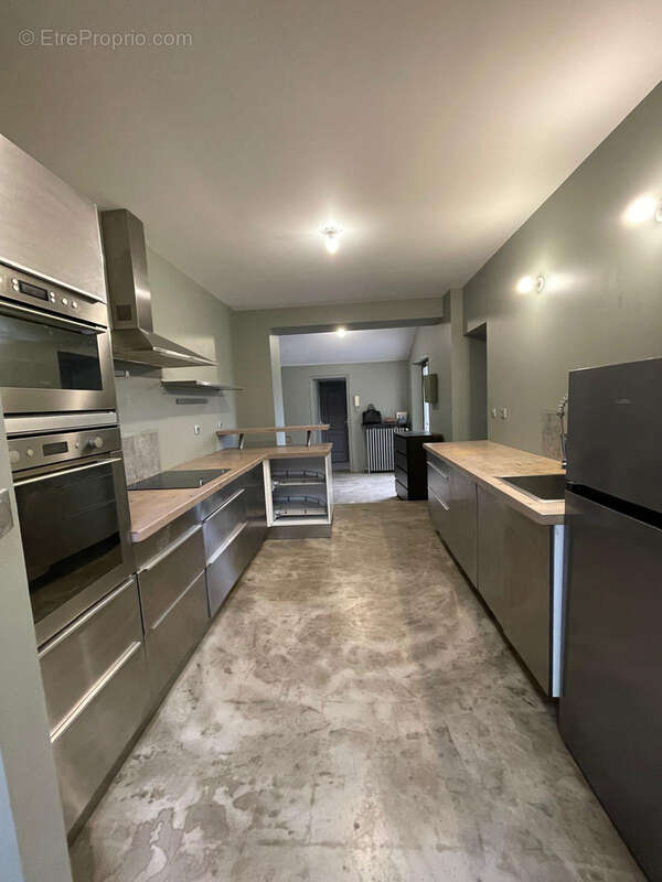 Maison à SAINTE-SAVINE