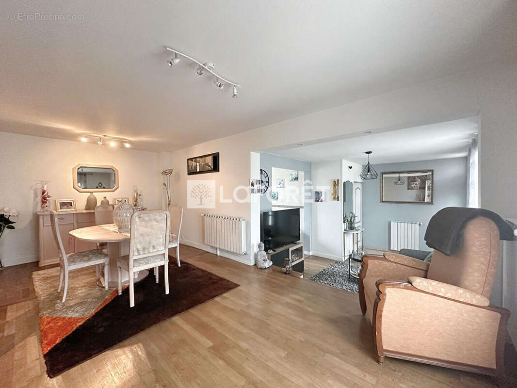 Maison à JUVISY-SUR-ORGE