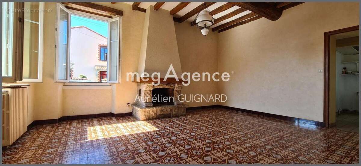 Maison à ARGENTON-CHATEAU