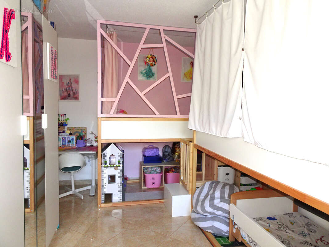 Appartement à HYERES