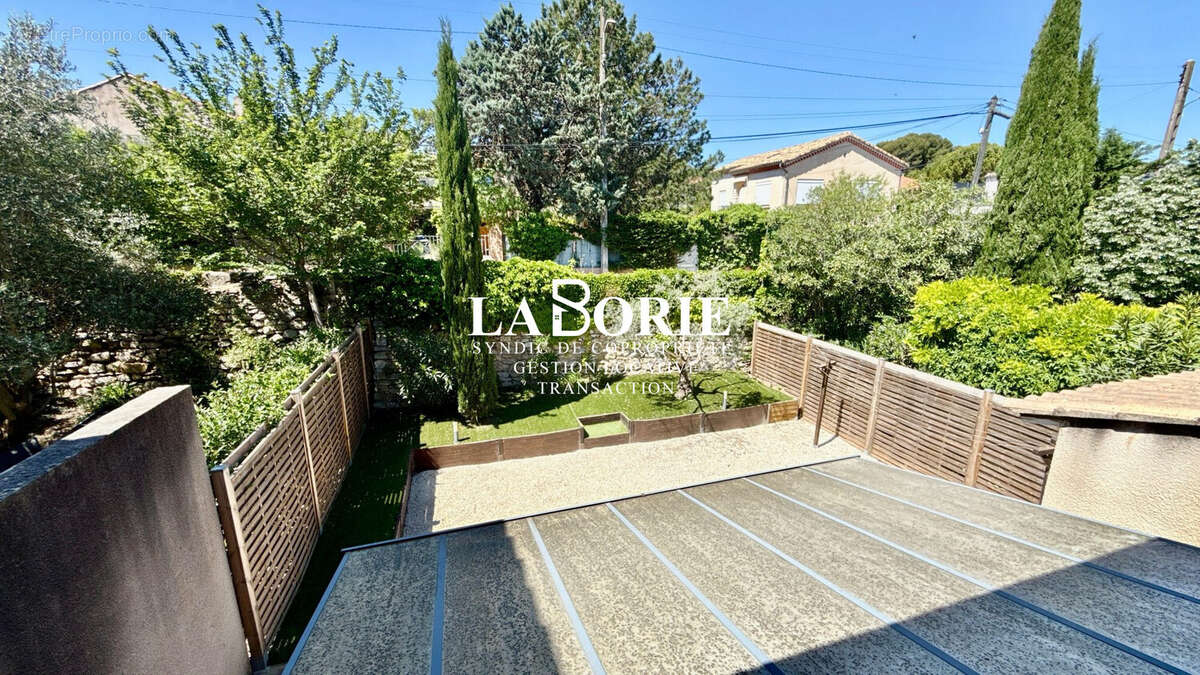 Maison 81 m² à Villeneuve-Les-Avignon  - photo 6