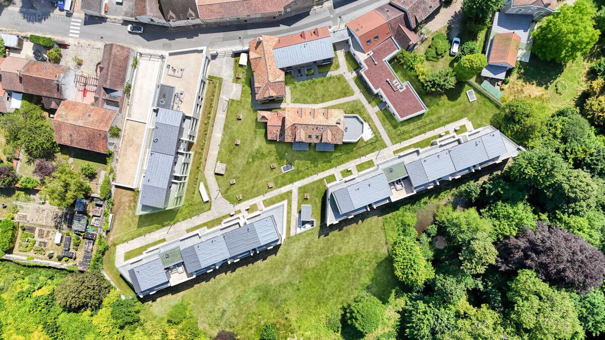 Appartement à RUBELLES