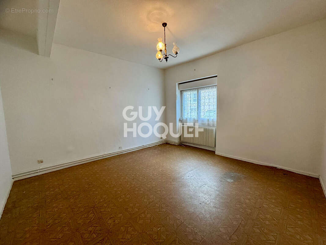 Maison à LE CREUSOT