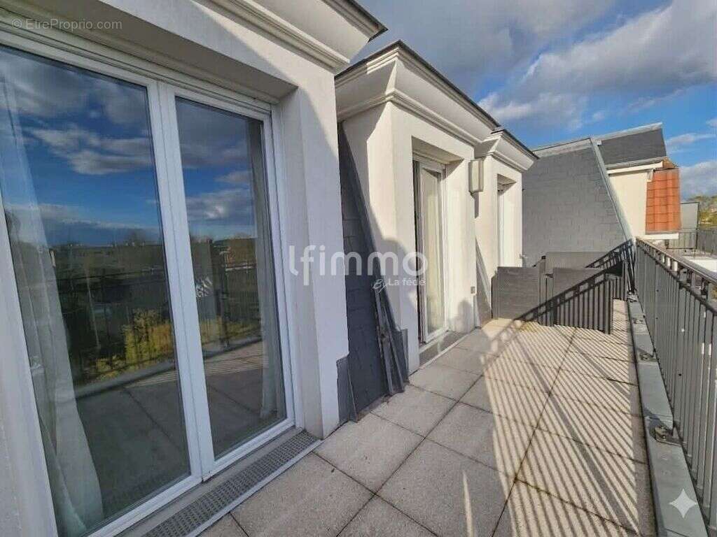 Appartement à LE PLESSIS-TREVISE