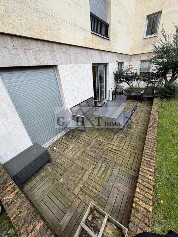 Cadre exceptionnel : Local professionnel/bureau 122m2 - photo 11