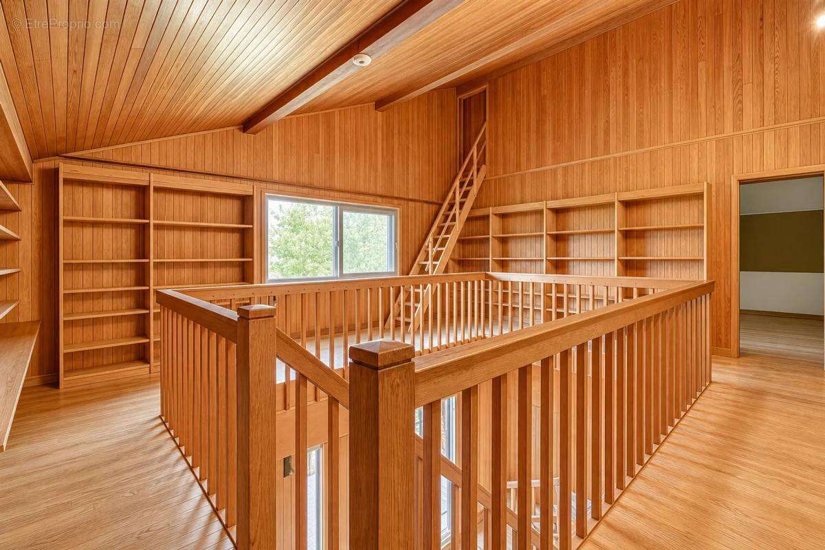 Maison atypique à fort potentiel de 9 pièces – 234 m² habitables - photo 8