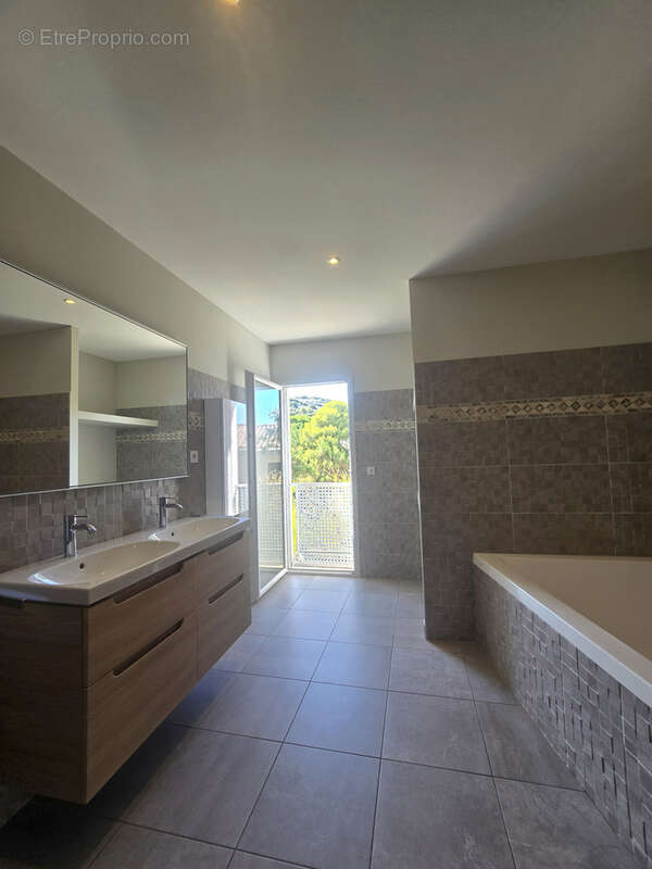 Villa contemporaine 2018 de 150m2  dpe a  piscine pierre de bali  300m du village  caumont-sur-durance - photo 10