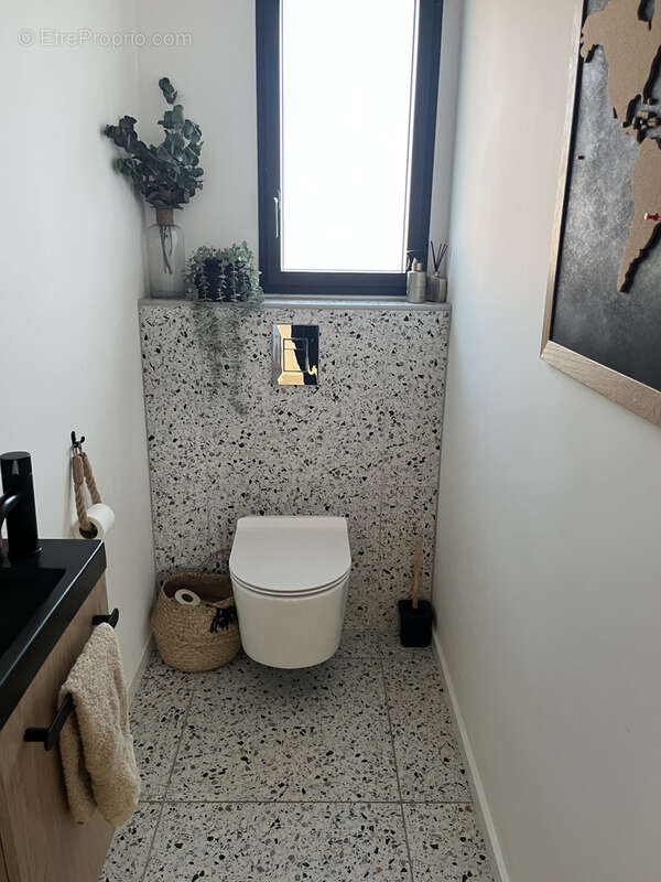 Maison à SAINTE-COLOMBE-EN-BRUILHOIS