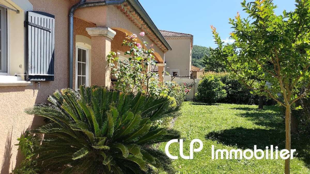 Maison 160 m² à Montelimar  - photo 2