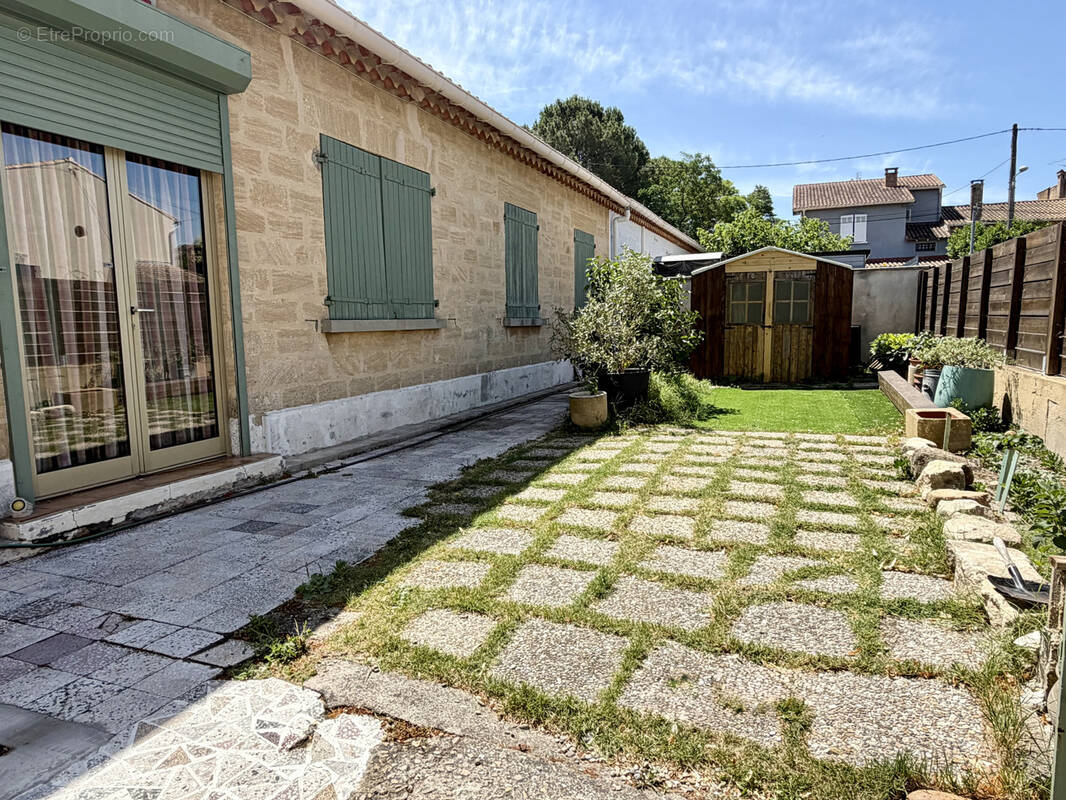 Maison à LES ANGLES