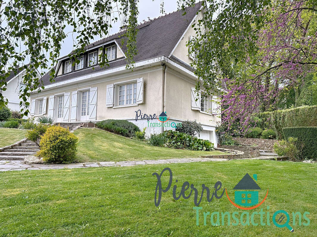 Maison à SAINT-MAURICE-D&#039;ETELAN