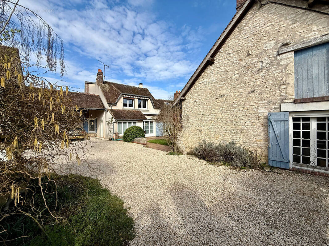 Maison à AUXERRE