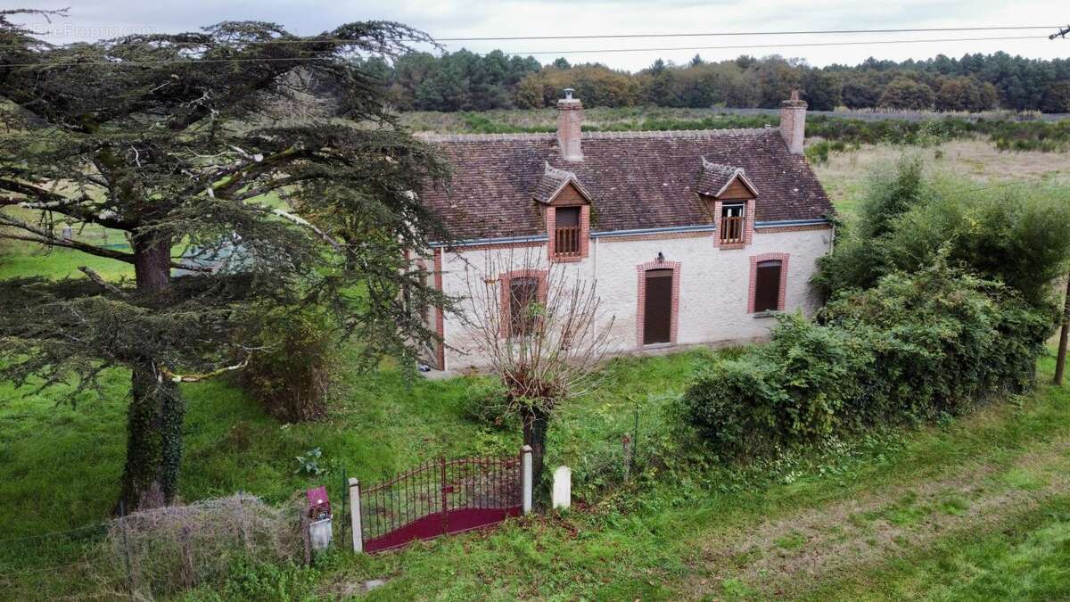 Maison à GY-EN-SOLOGNE