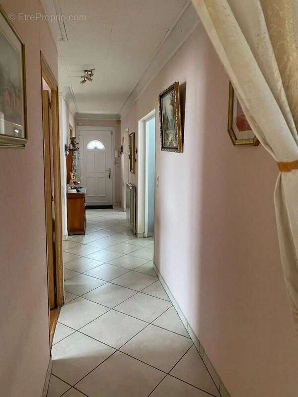 Maison à ECHIROLLES