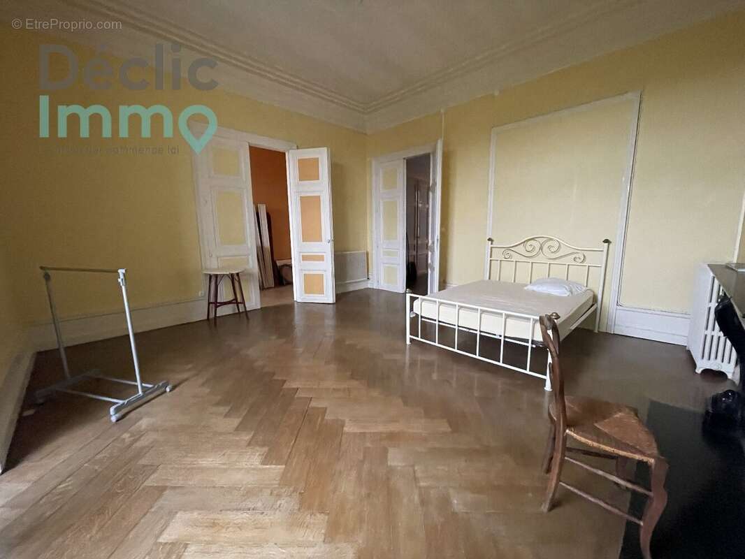 Maison à SAINTE-MAURE-DE-TOURAINE