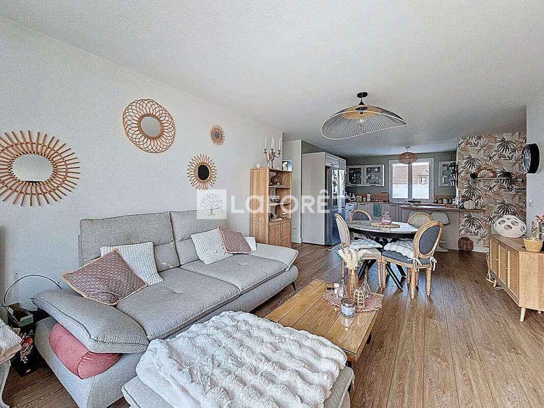 Appartement à LINAS