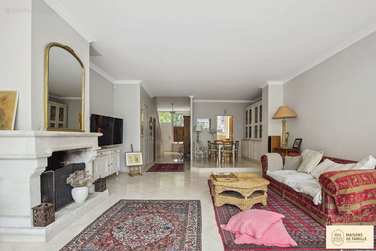 Maison à LOUVECIENNES