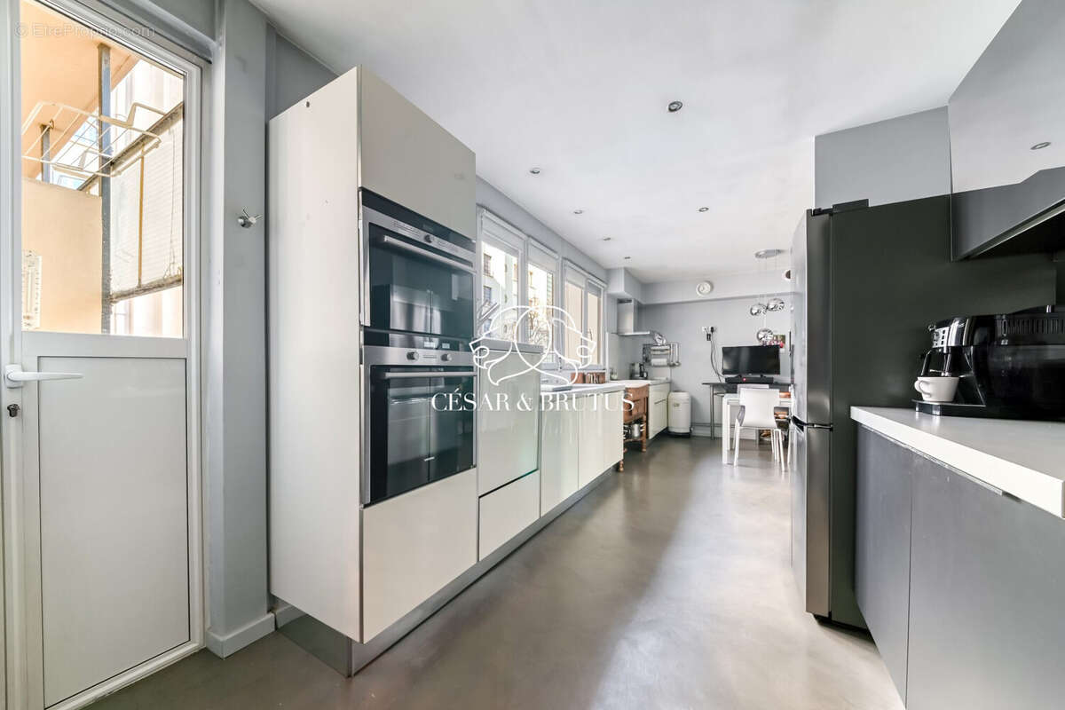 Appartement à LYON-6E