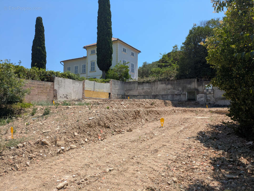Terrain à TOULON