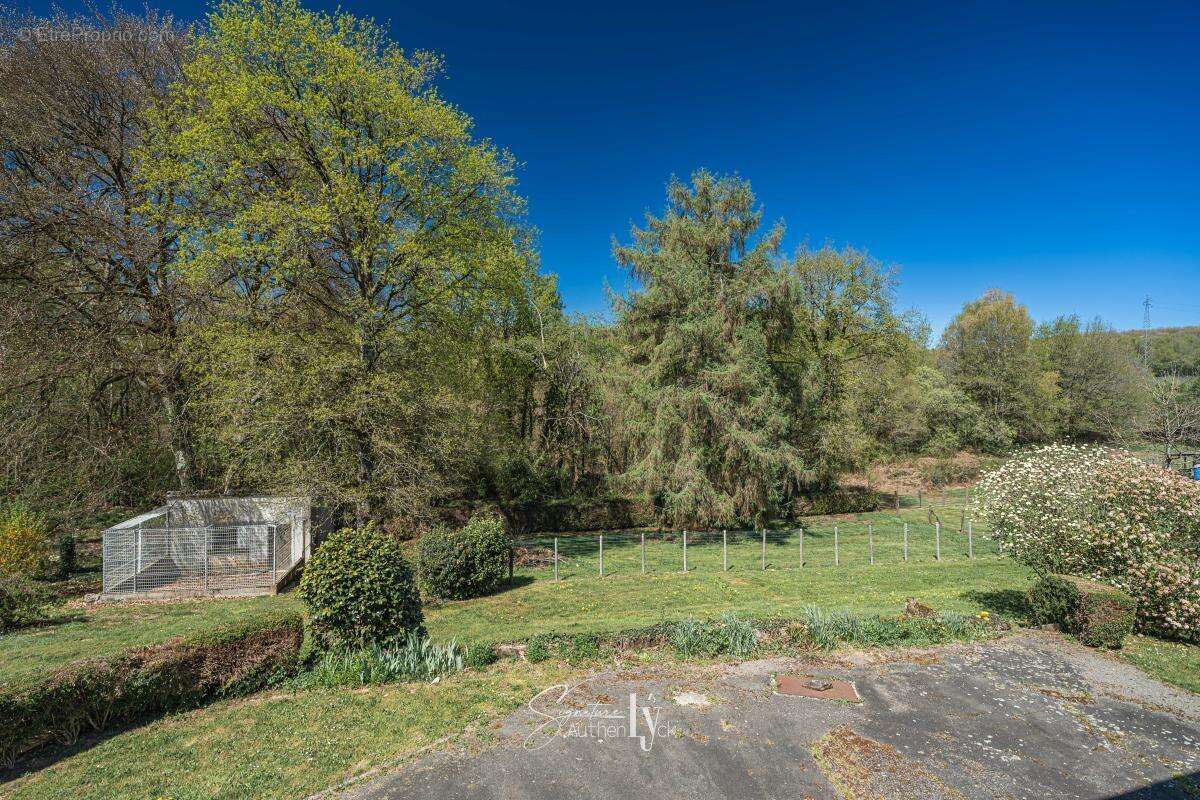 Maison à BONNAC-LA-COTE