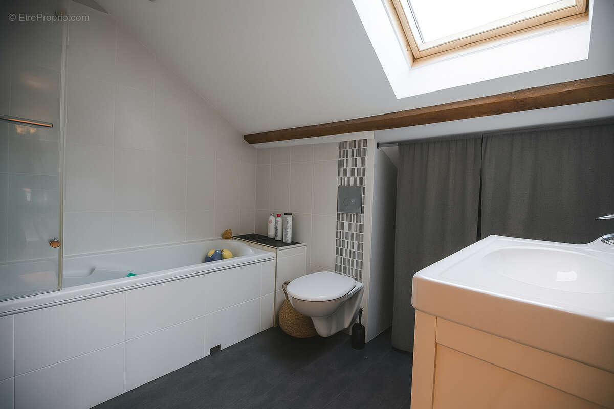 Maison à GARANCIERES