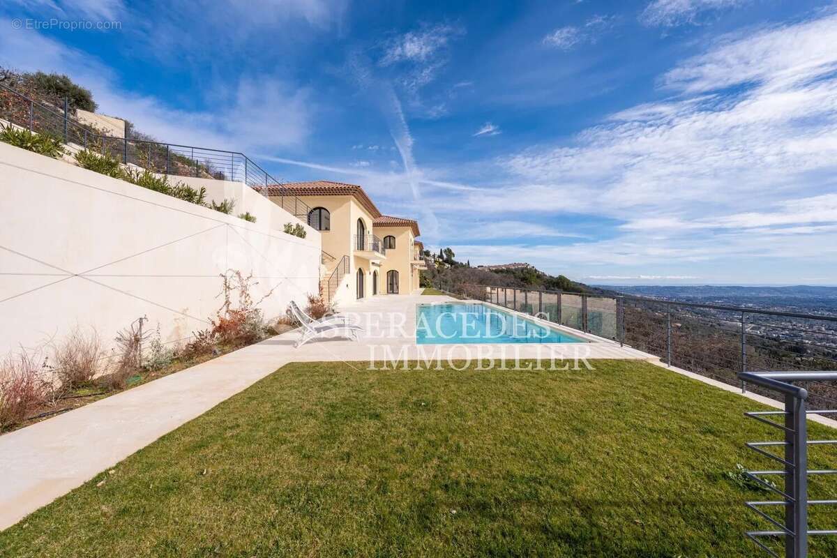 Maison à SPERACEDES