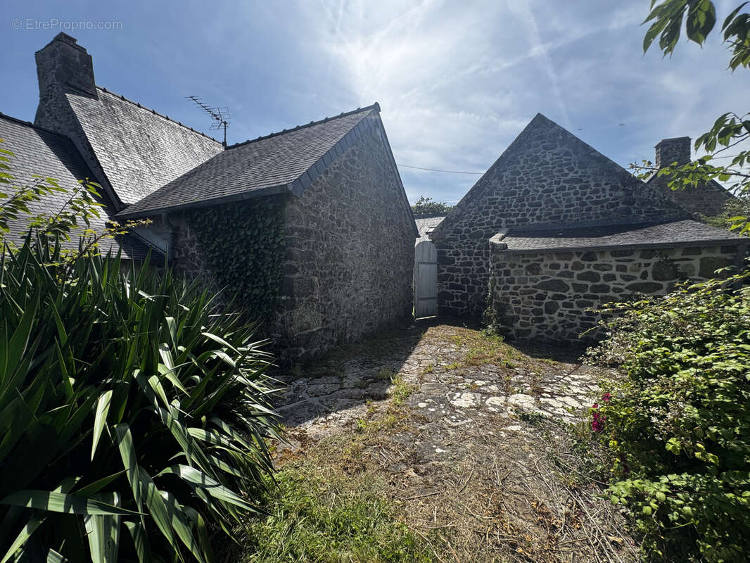 Maison à ROSCANVEL