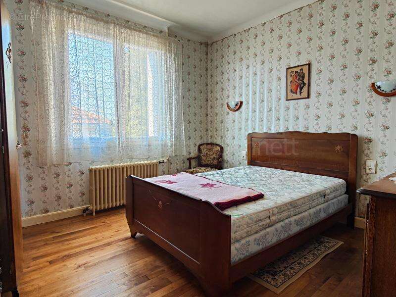 Maison à SAUZE-VAUSSAIS