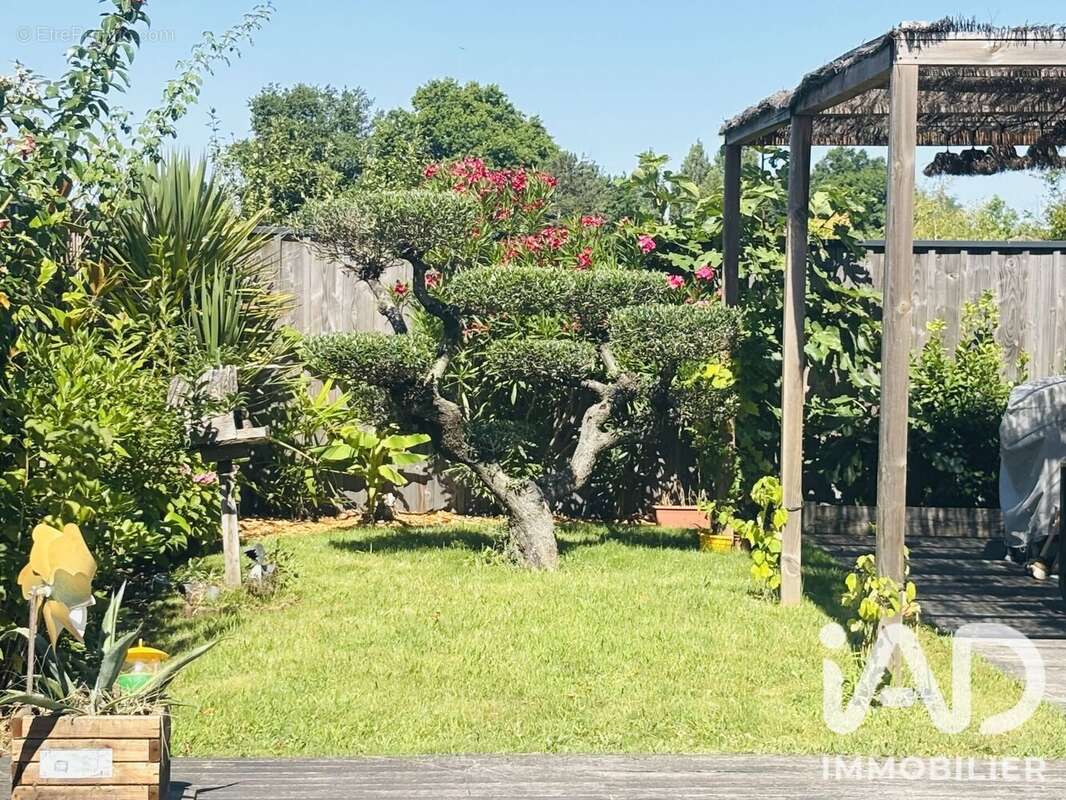 Maison 128 m² à Artigues-Pres-Bordeaux  - photo 8