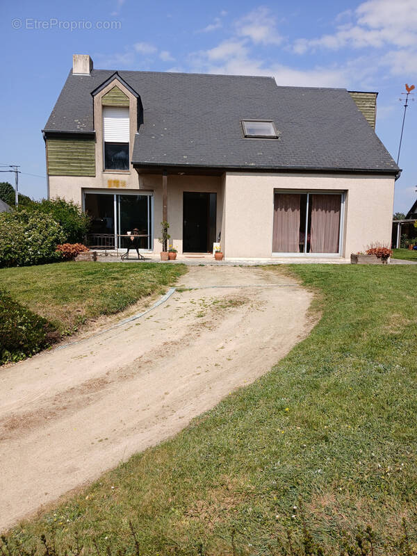 Maison à CHEVAIGNE