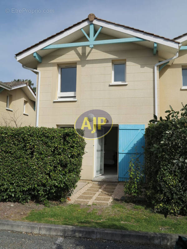 Appartement à LE VERDON-SUR-MER