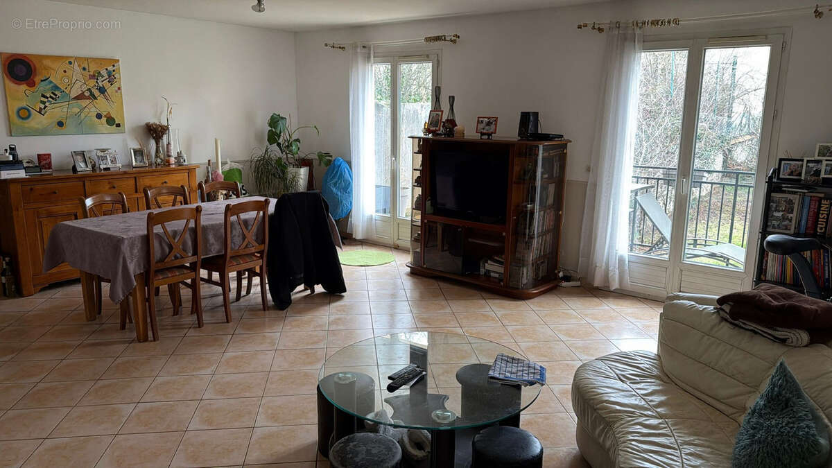 Maison à vendre à CHEVILLY-LARUE    130m2 avec terrain  de 300m2 - photo 3