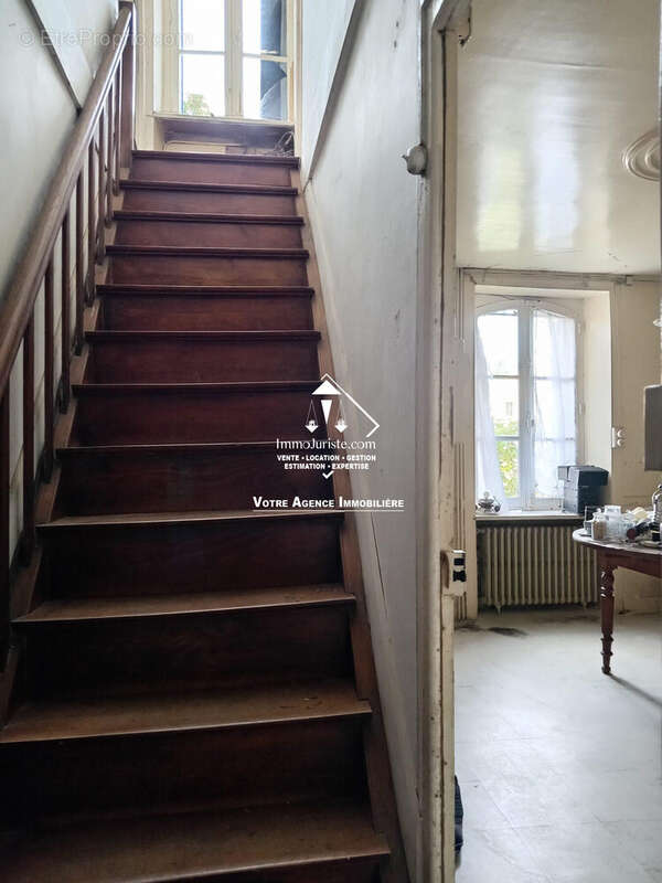 Maison à BUJALEUF