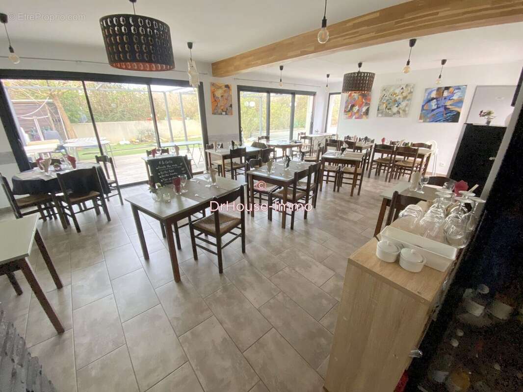 Commerce à LAVILLEDIEU