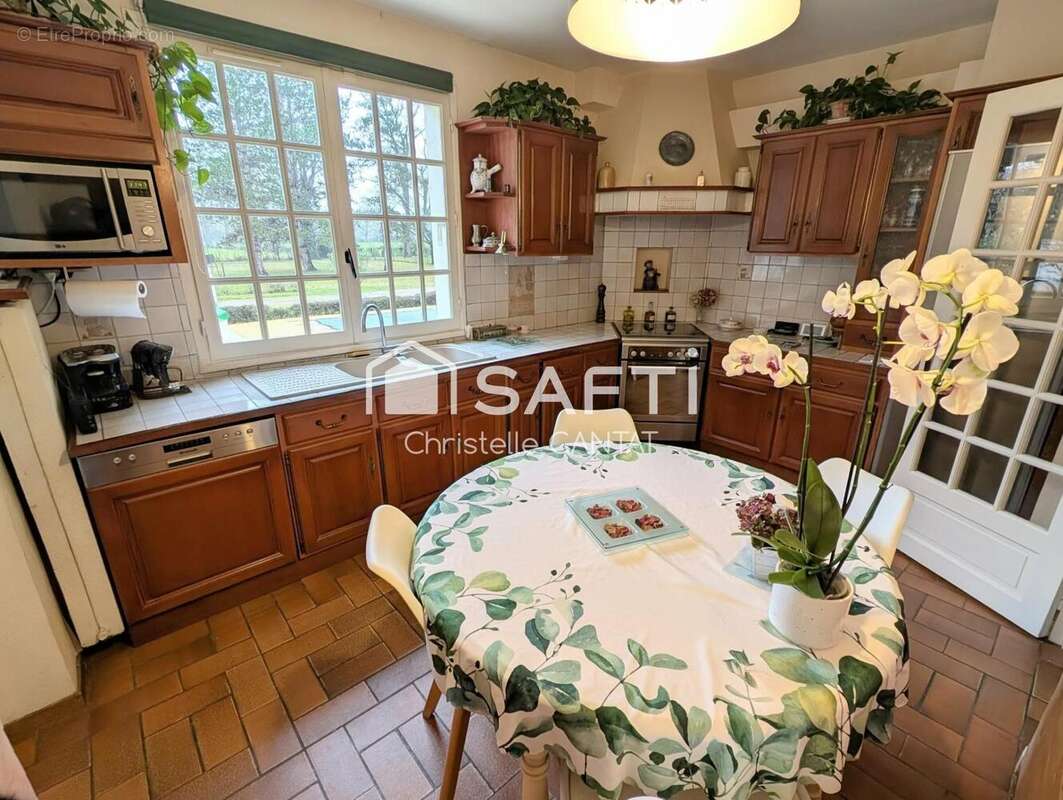 Photo 4 - Maison à DOMERAT