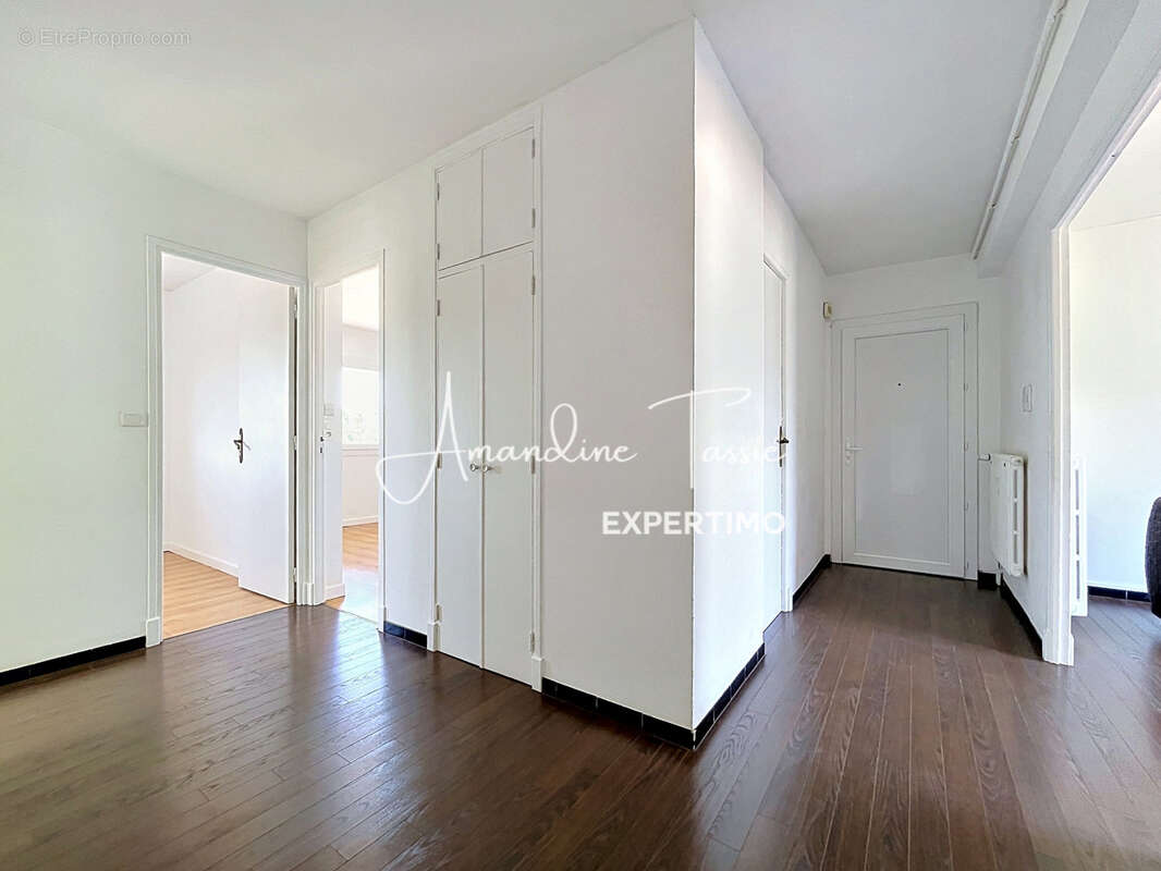 EXCLUSIVITÉ   Appartement vendu loué. T3 lumineux avec ascenseur et vue dégagée à Millau - photo 6