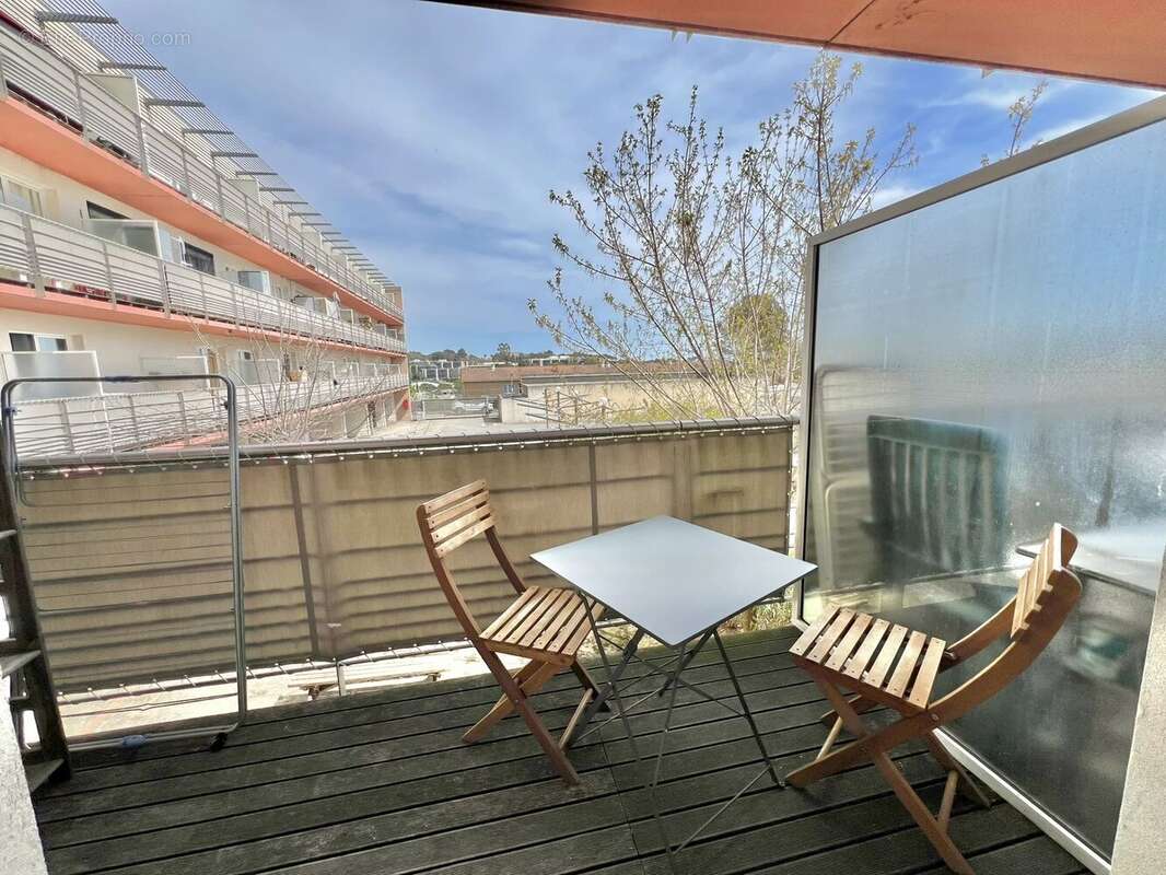 Appartement à VALBONNE