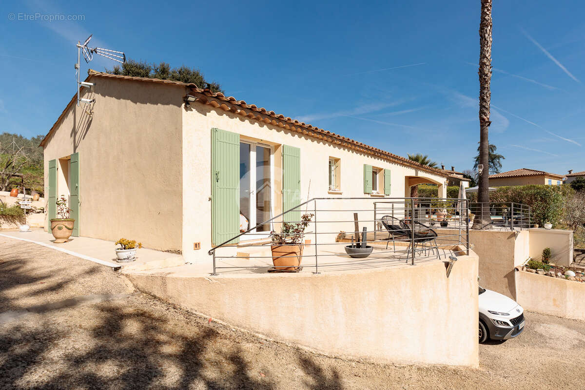 Maison à PEGOMAS