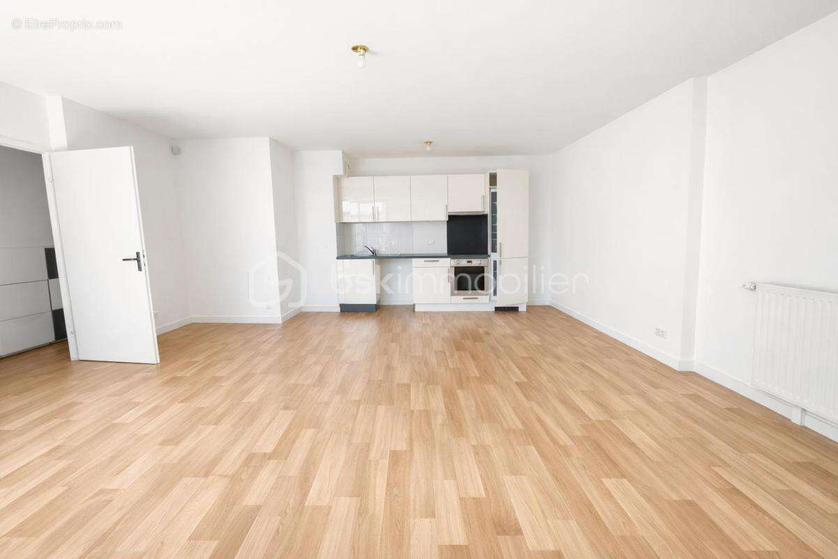 Secteur Résidentiel Ligne 7 Fort d'Aubervilliers , dans un immeuble de 2016  : Un appartement  de 5 pièces en parfait état avec  - photo 6