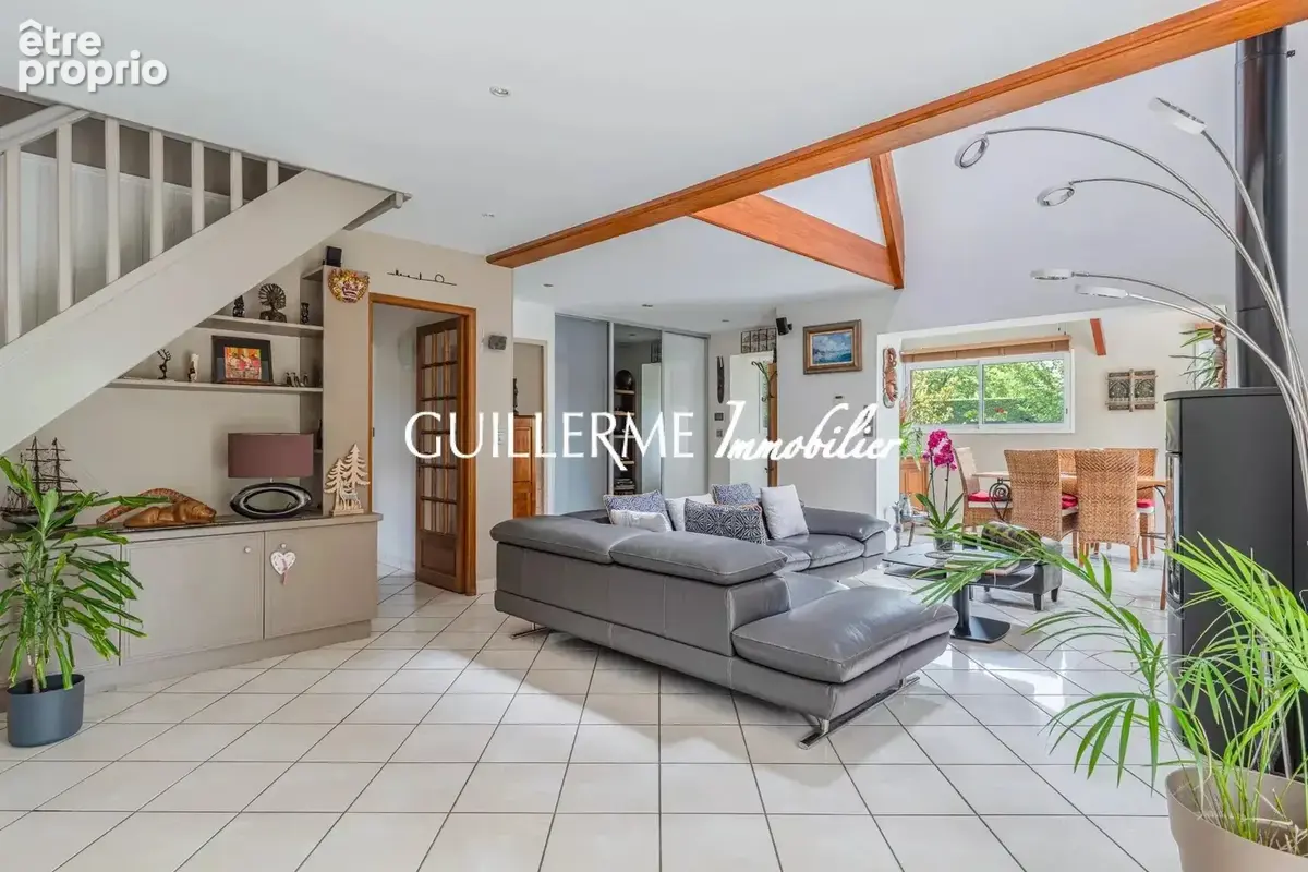 Maison familiale 5 chambres avec piscine – La Tour-de-Salvagny - photo 12