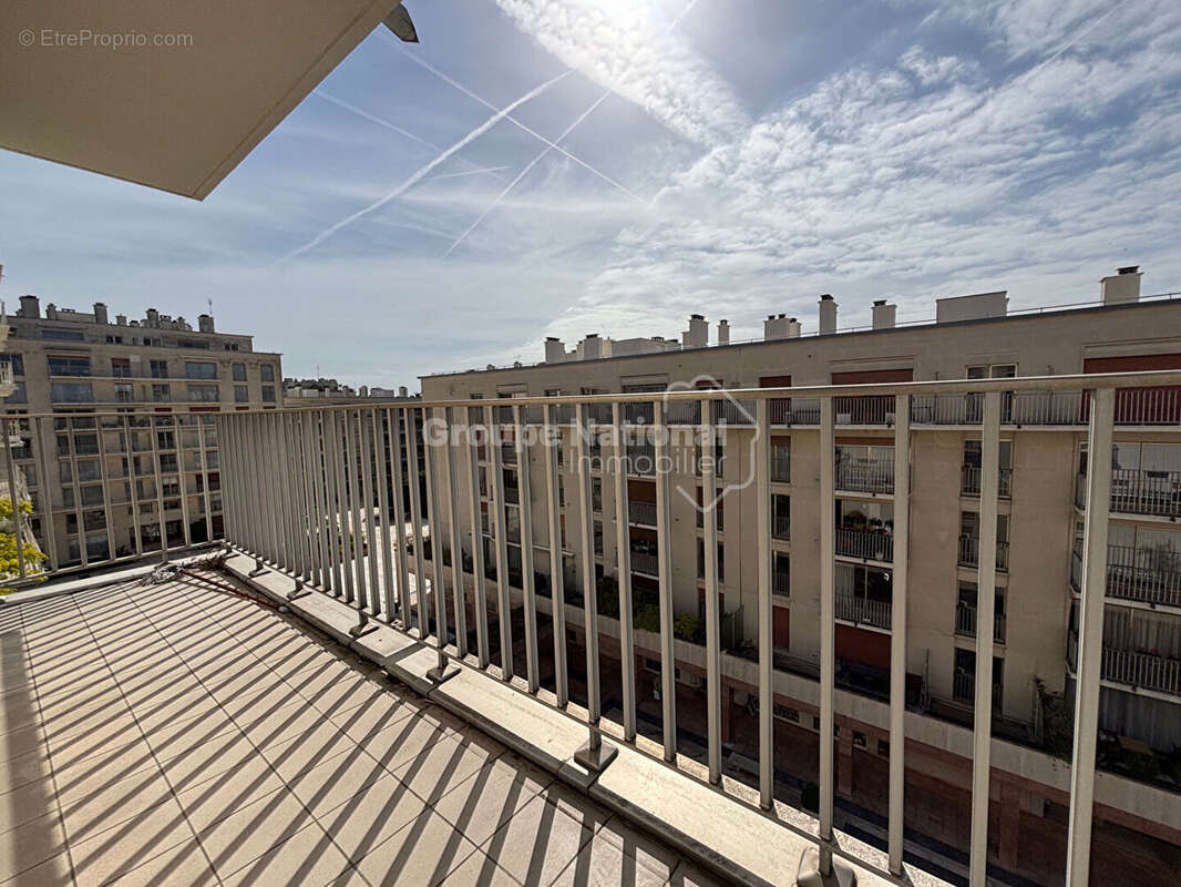 Appartement Versailles 5 pièce(s) 115.74 m2 + 2 Balcons - photo 11