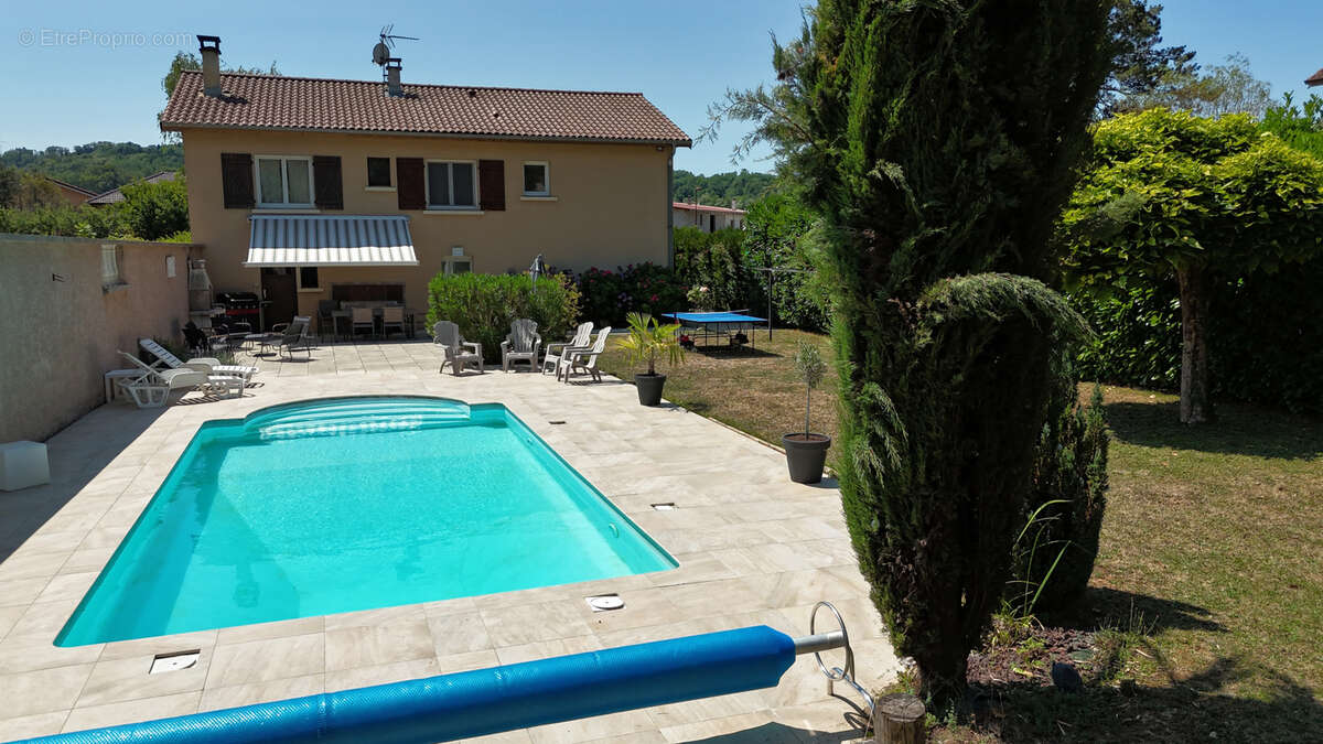 En exclusivité   maison familiale avec piscine à poncin - photo 4